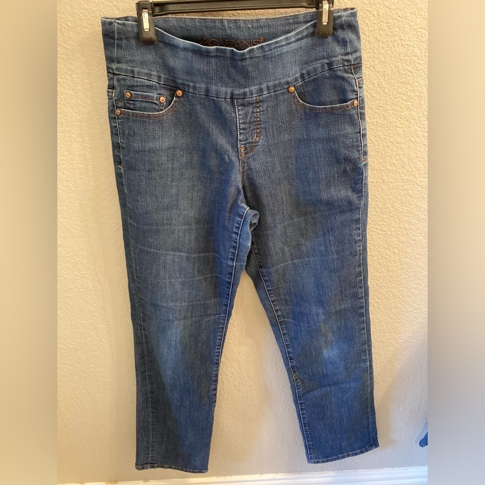 Jagjeans high rise straight leg pull on jeans: great condition size 10